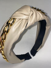 Cargar imagen en el visor de la galería, Faux Leather Chain Headband
