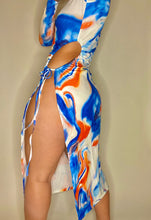 Cargar imagen en el visor de la galería, Euro High Slit Contrast Dress
